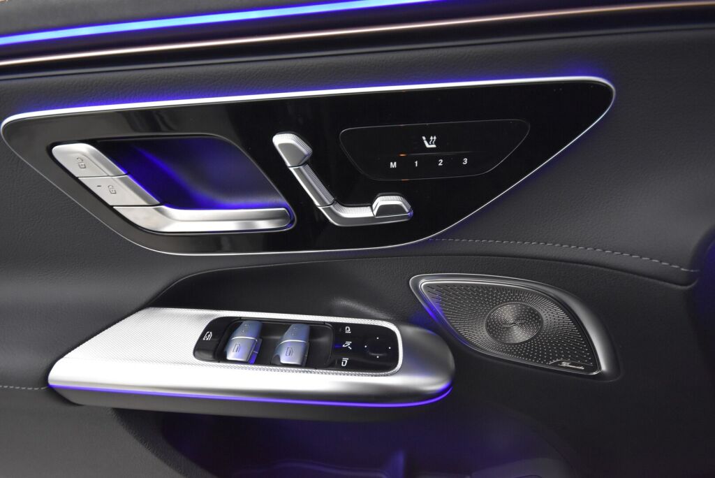 Mercedes-Benz EQE 2022 350+ AMG Line +Panoraama, Burmester, Digital Light, Nahkaverhoilu, Distronic