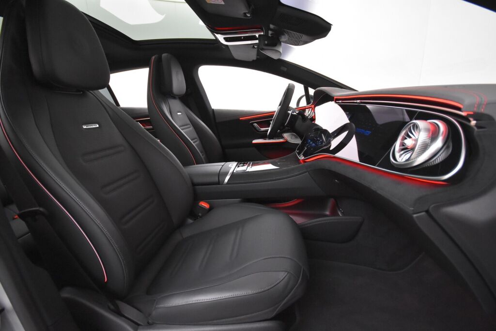 Mercedes-Benz EQE 2022 Mercedes-AMG 43 4Matic **Hyperscreen, HUD, AMG+Night, Premium Plus**