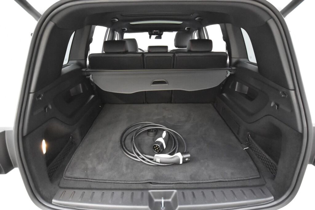 Mercedes-Benz EQB 2022 300 4Matic Business AMG ** Panoraama, kuskin penkki sähköllä, Keyless GO, Ajoavustinpaketti **