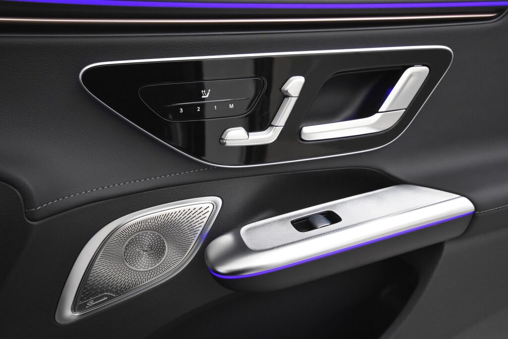 Mercedes-Benz EQE 2022 350 AMG Line / Panoraama / Ajoavustinpaketti / Muistipaketti / Burmester / ** 2 vuoden takuu **