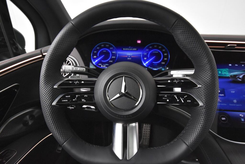 Mercedes-Benz EQS SUV 2023 580 4Matic SUV **UUTUUS NÄHTÄVÄNÄ SEKÄ AJETTAVANA HERTTONIEMESSÄ**