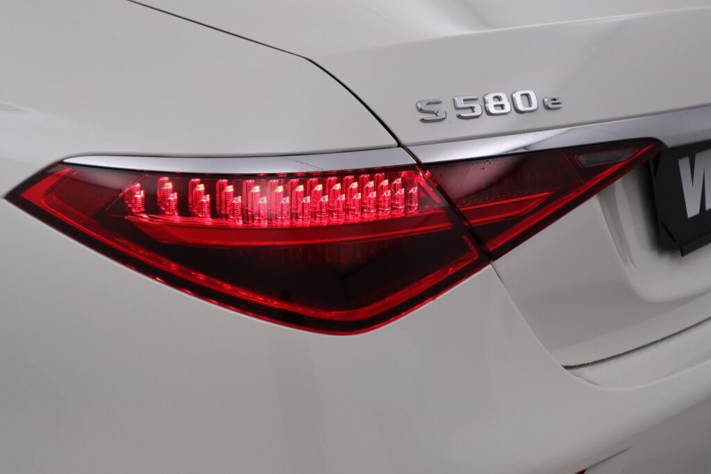 Mercedes-Benz S 2023 580 e L 4Matic