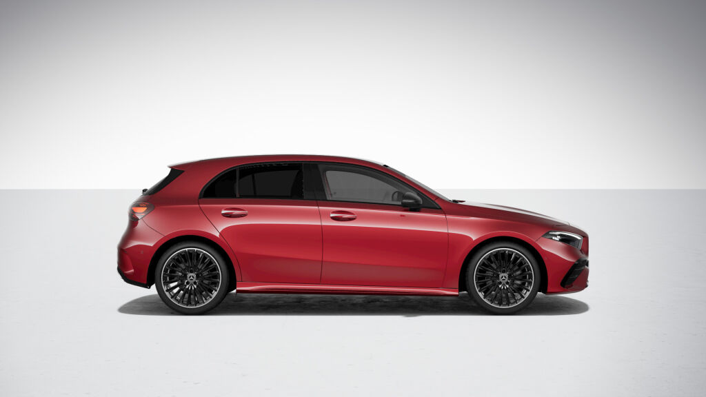 Mercedes-Benz A 2023 180 A AMG Line **Uutuus nyt nähtävillä liikkeessämme**
