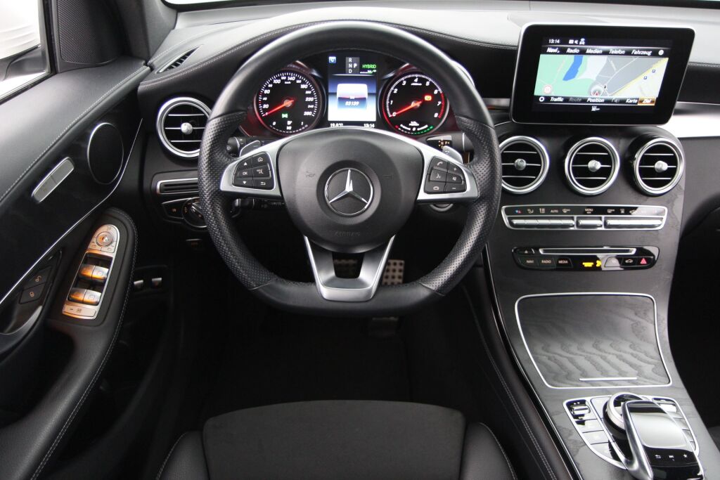 Mercedes-Benz GLC 2018 350 e 4Matic A Premium Business AMG +Panoraama, Vetokoukku