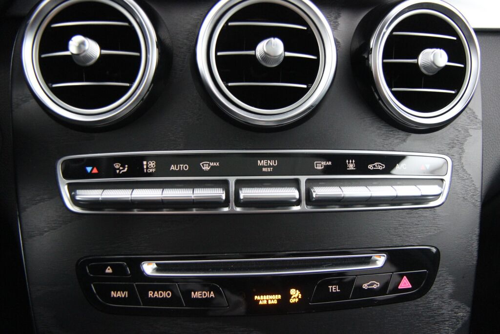 Mercedes-Benz GLC 2018 350 e 4Matic A Premium Business AMG +Panoraama, Vetokoukku
