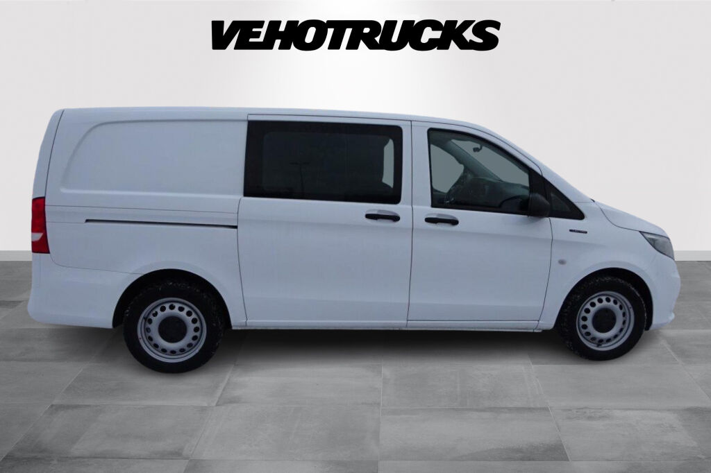 Mercedes-Benz VITO 2022 112e FWD keskipitkä A2 Automaatti * Sähköauto * 2 vuoden takuu *