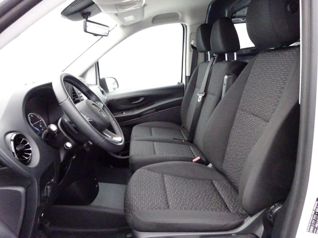 Mercedes-Benz VITO 2022 112e FWD keskipitkä A2 Automaatti * Sähköauto * 2 vuoden takuu *
