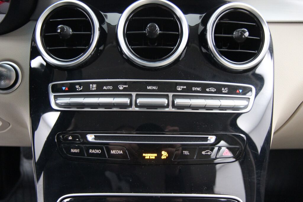 Mercedes-Benz GLC 2017 220 d Coupé 4Matic A Premium Business