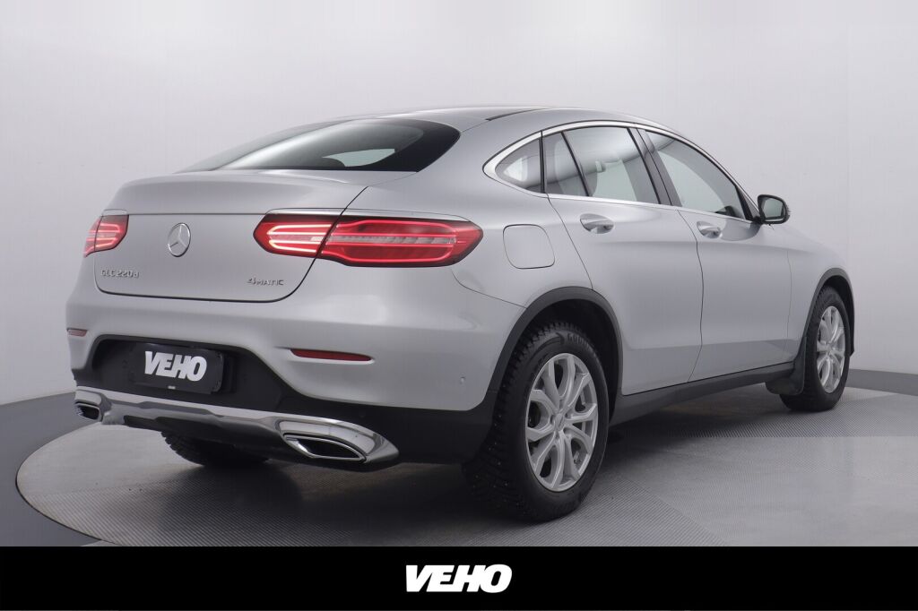 Mercedes-Benz GLC 2017 220 d Coupé 4Matic A Premium Business