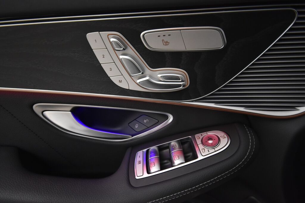Mercedes-Benz EQC 2020 400 4Matic AMG + 21"AMG, Ajoavustimet, Keyless Go, 360 Kamera, Muistipaketti