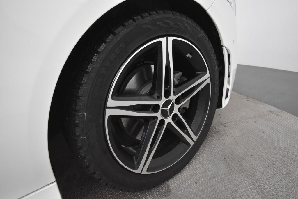 Mercedes-Benz CLA 2022 200 d 4Matic A Shooting Brake Business AMG / Webasto / Multibeam / ** 2 vuoden takuu **
